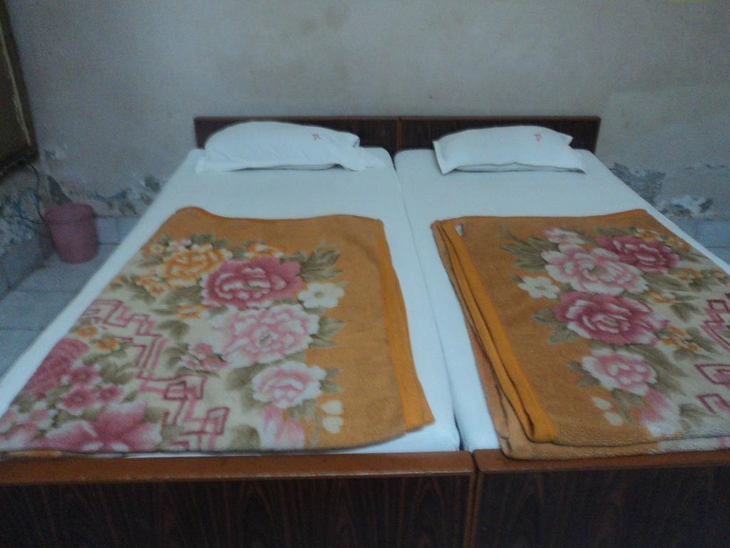 Hotel Jyoti Váránaszi Kültér fotó