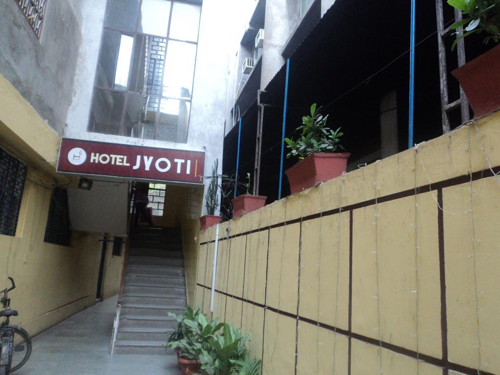 Hotel Jyoti Váránaszi Kültér fotó